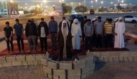 اقامه نماز بحرینی‌ها بر مسجد ویران شده «علویات» 