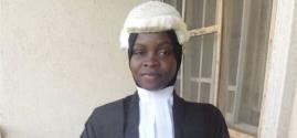 دانشجوی محجبه نیجریه ای اجازه فارغ التحصیلی از دانشکده حقوق را به دست آورد
