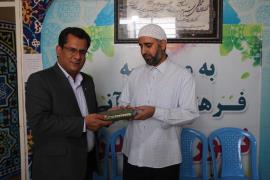 بازدید مدیر امور شعب بانک رفاه استان از موسسه نورالثقلین / اهداء یکصد جلد قرآن به دوره های حفظ تخصصی +تصاویر